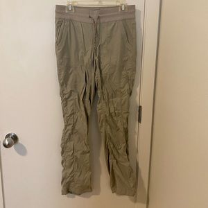 The North face Aphrodite hiking pants medium